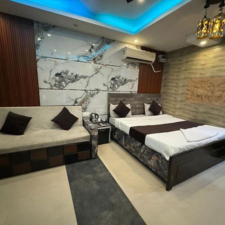 Hotel Dev Ganga Rishīkesh Dış mekan fotoğraf