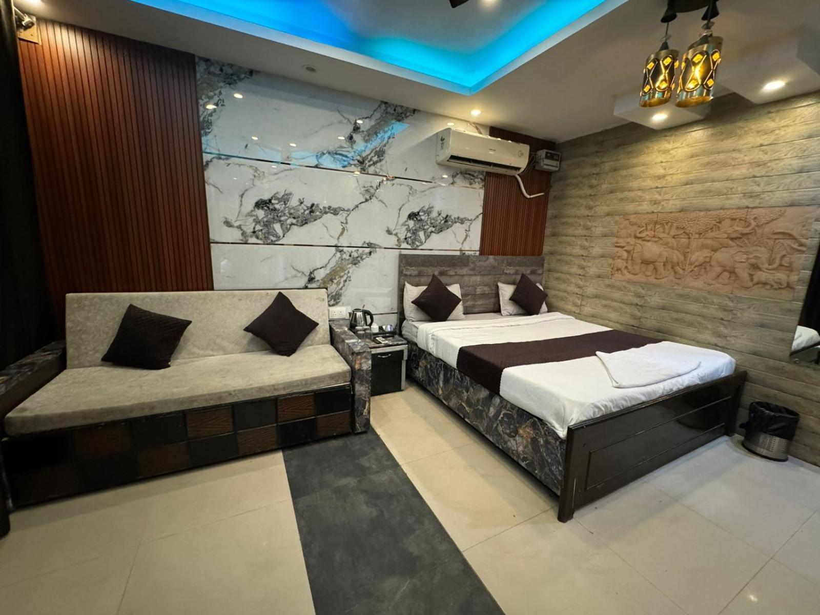 Hotel Dev Ganga Rishīkesh Dış mekan fotoğraf