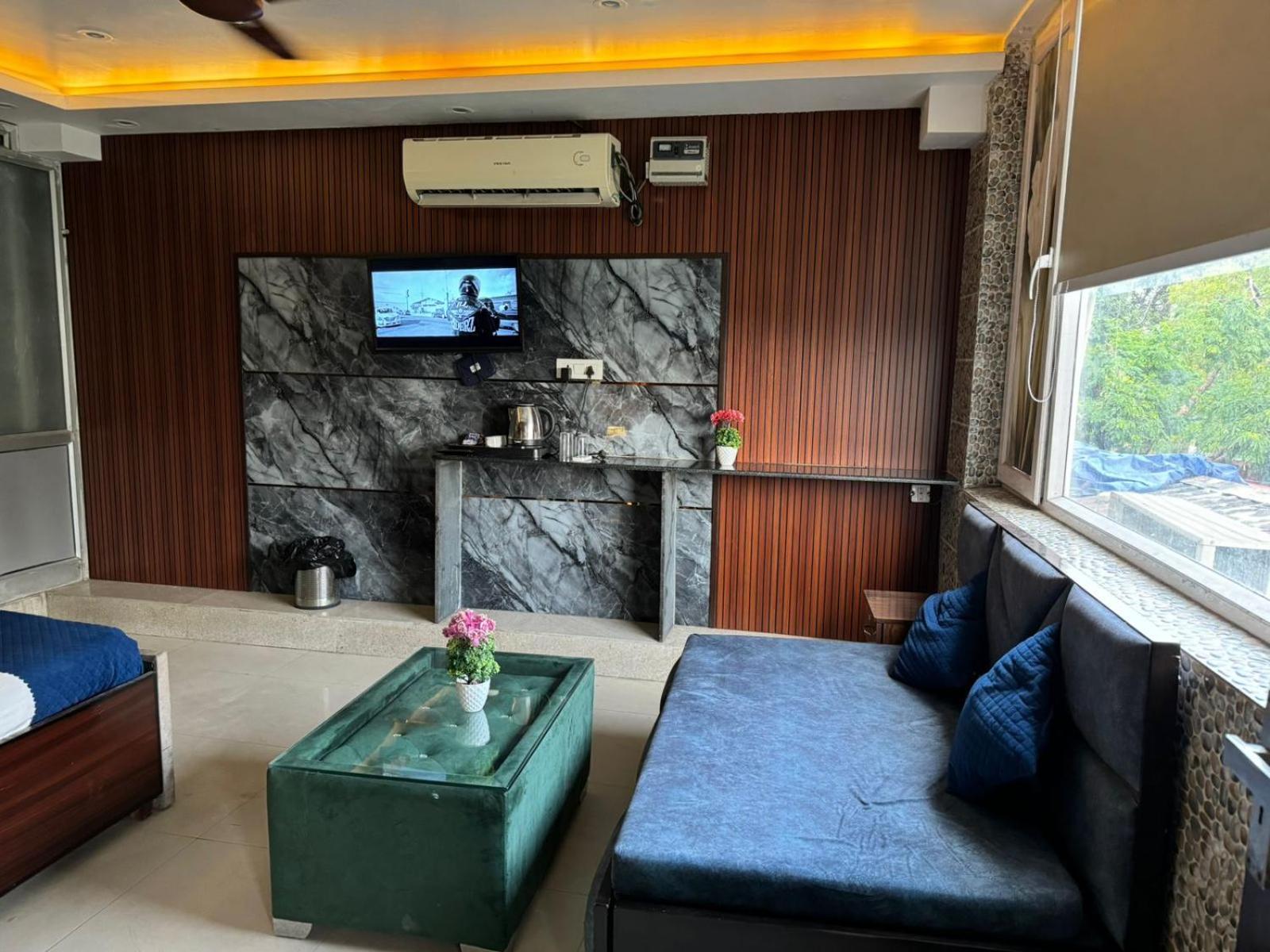 Hotel Dev Ganga Rishīkesh Dış mekan fotoğraf