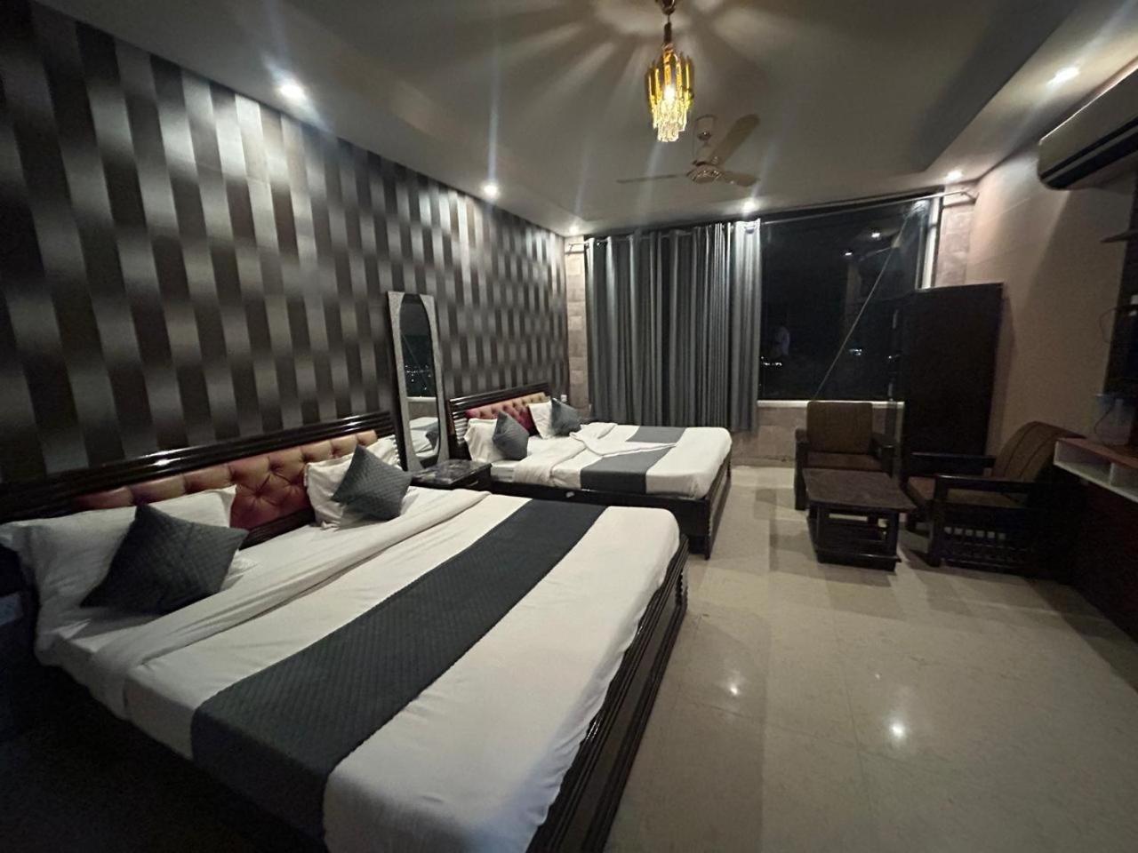 Hotel Dev Ganga Rishīkesh Dış mekan fotoğraf