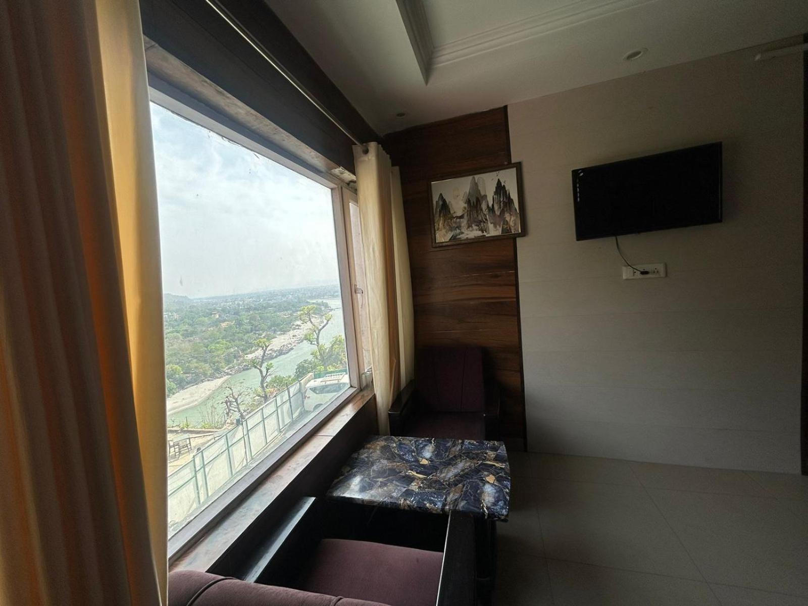 Hotel Dev Ganga Rishīkesh Dış mekan fotoğraf