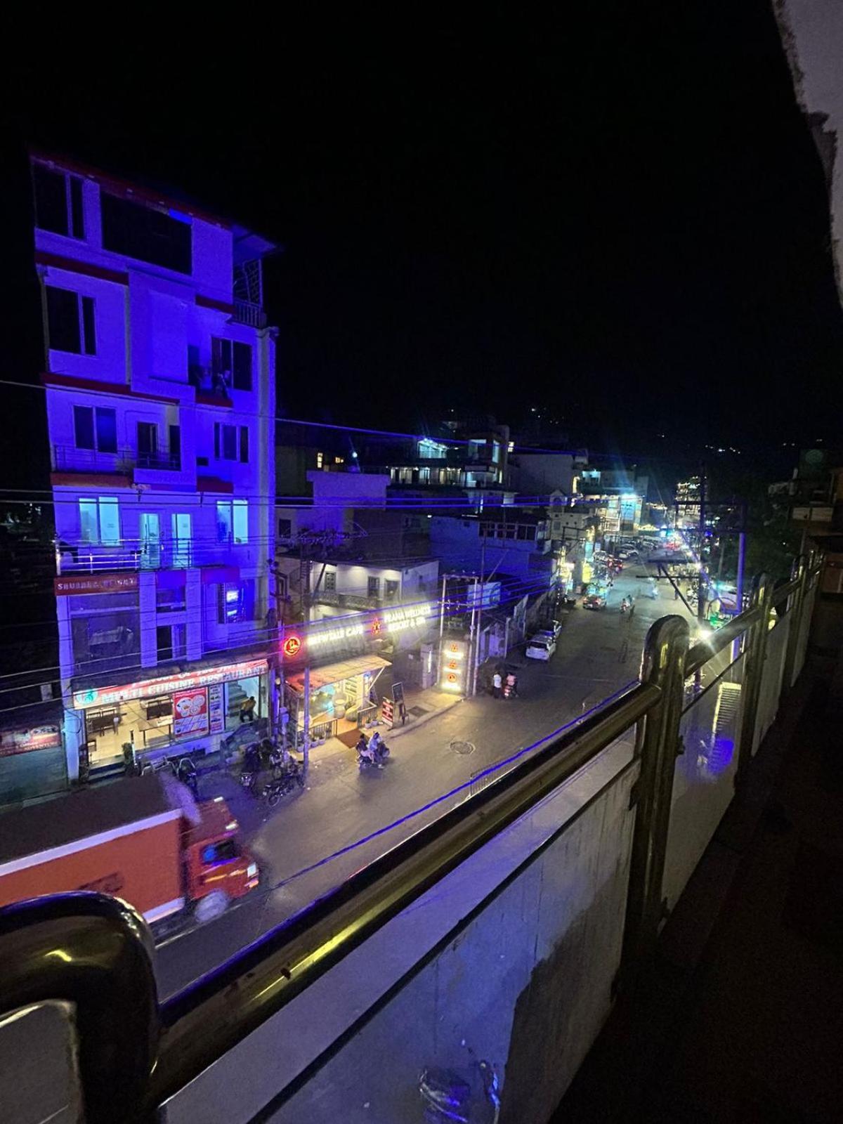Hotel Dev Ganga Rishīkesh Dış mekan fotoğraf