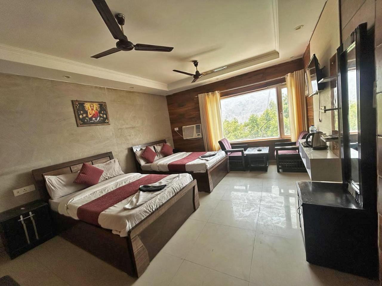Hotel Dev Ganga Rishīkesh Dış mekan fotoğraf