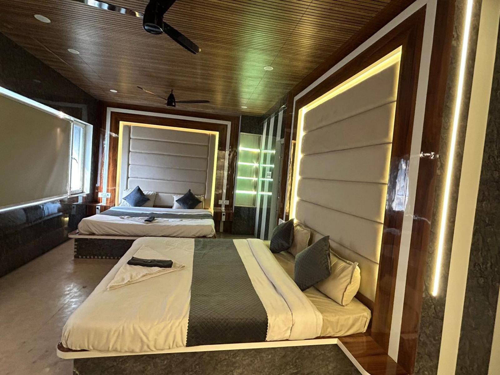 Hotel Dev Ganga Rishīkesh Dış mekan fotoğraf